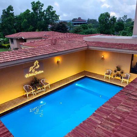 Vila White Stallion Lonavala Exteriér fotografie