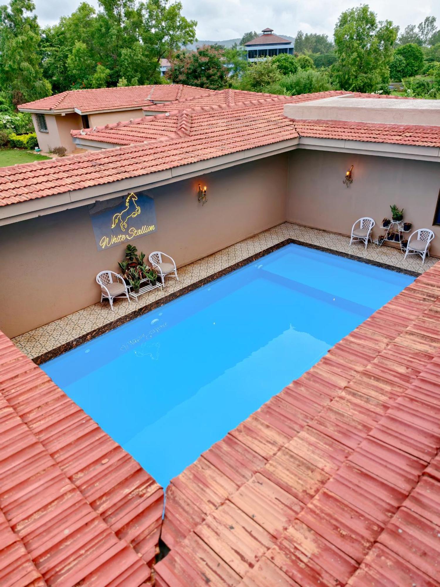 Vila White Stallion Lonavala Exteriér fotografie